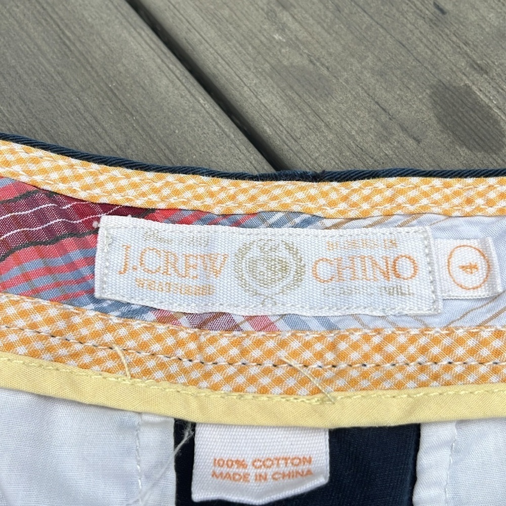 J Crew Weathered Broken in Classic Twill Chino Shorts - Picture 3 of 4